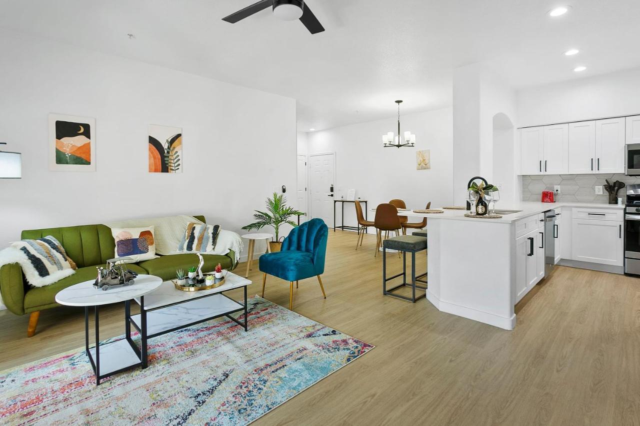 Cozysuites Glendale By The Stadium With Pool 03 Екстериор снимка