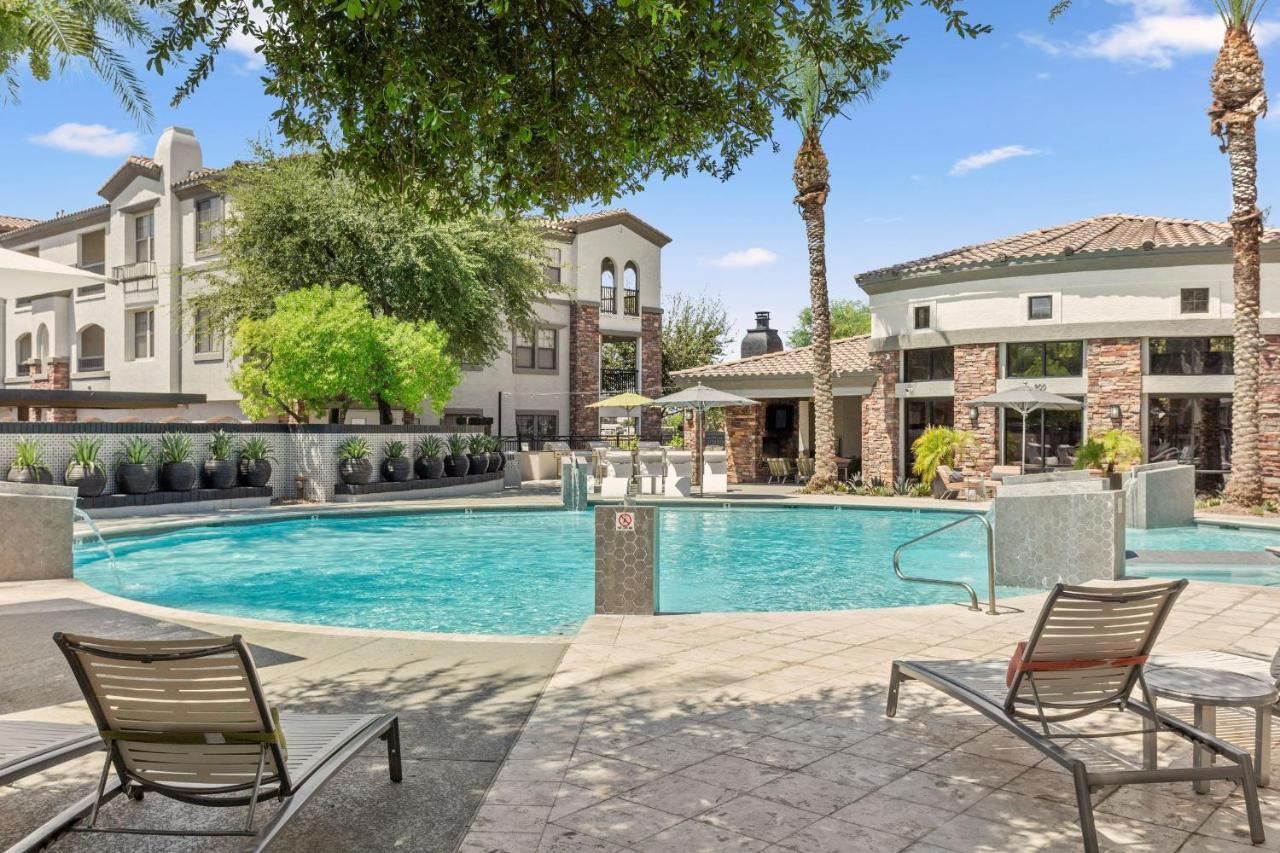 Cozysuites Glendale By The Stadium With Pool 03 Екстериор снимка